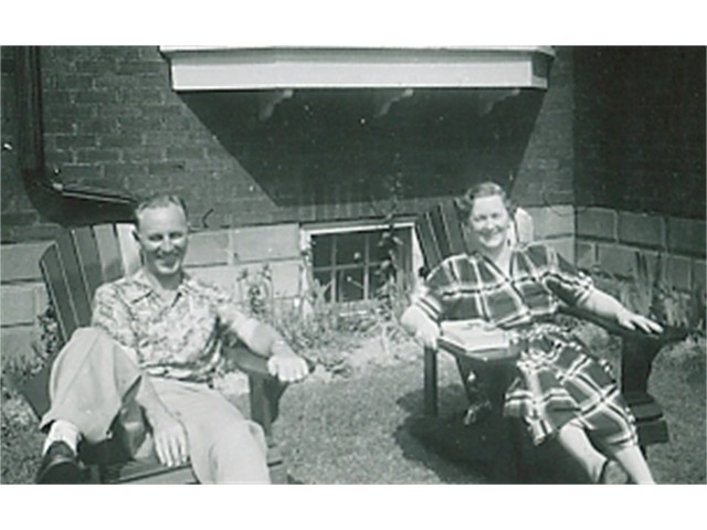 Manson and Ellen at 116 David Street in 1954