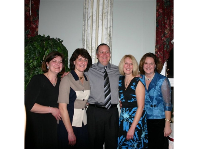 Maureen, Jeanie, Michael, Colleen and Jennifer Clancy in 2009